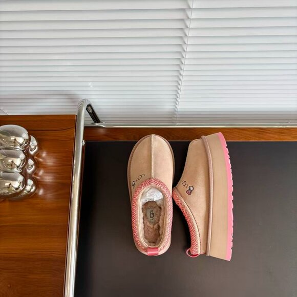 UGG Tazz Love '25 Slipper Arroyo Tropical Pink Platform - Picture 6 of 8